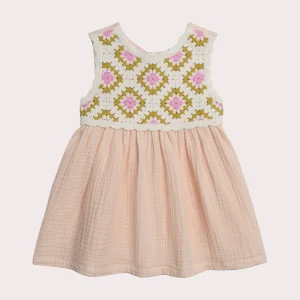 Robe crochet pour bébé fille