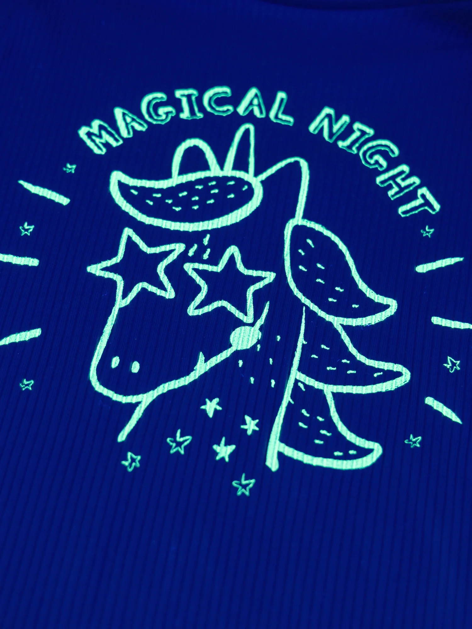 Pyjama violet à motif licorne phosphorescent pour fille – Image 5