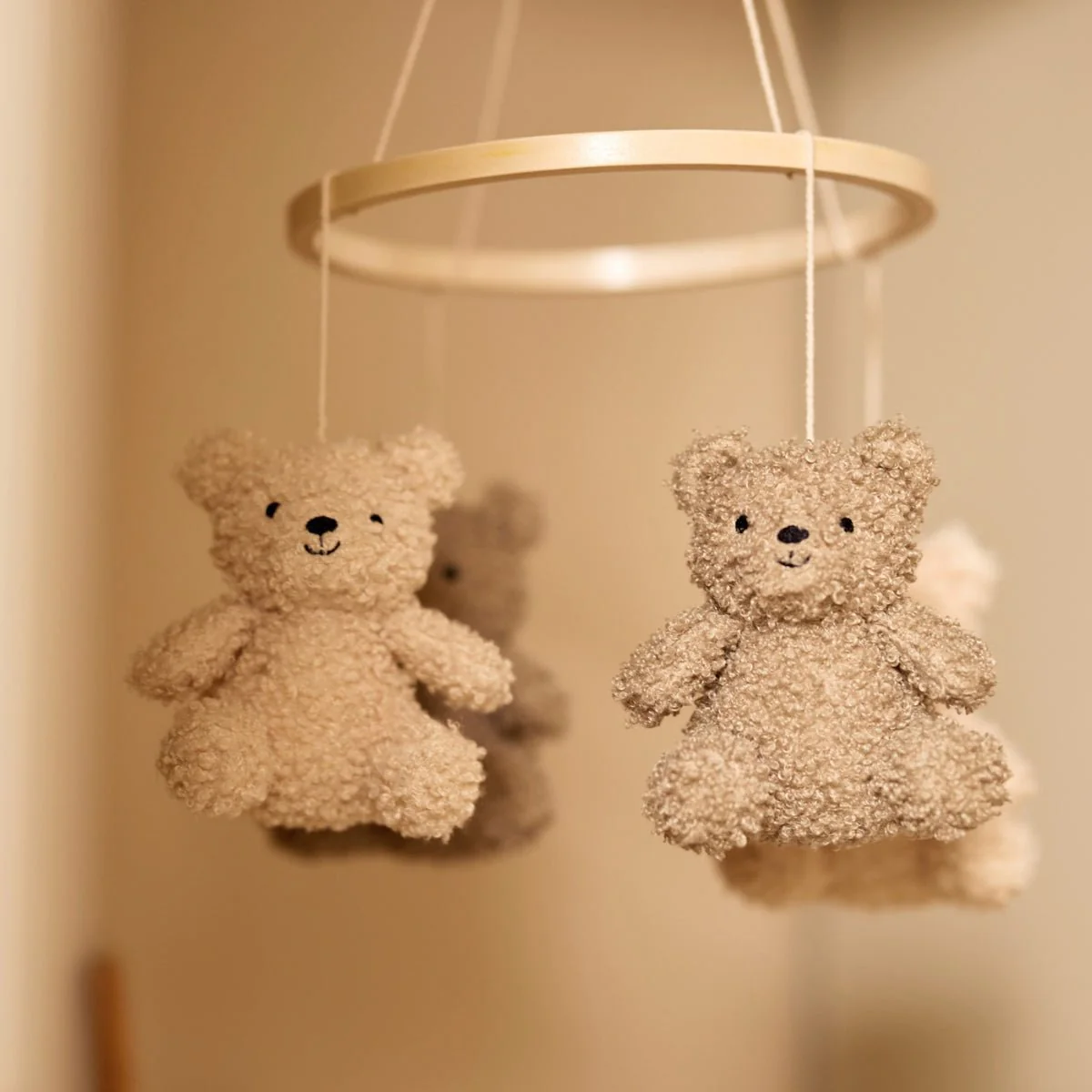 Mobile - Teddy bear - Olive green / natural – Image 2