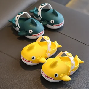 Sabots enfants motif requins